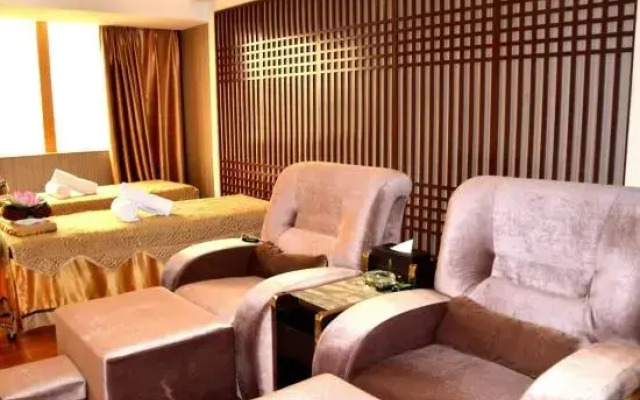 Dragon City International Hotel