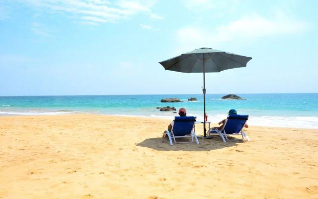 Lavanga Beach Hotel