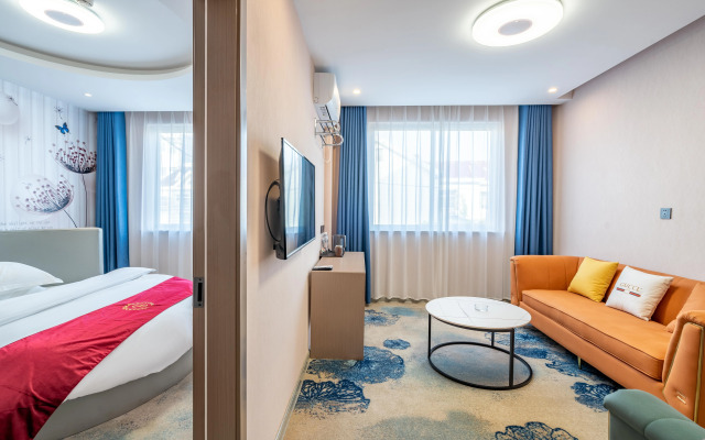 Qianshan Zhongyi Boutique Hotel
