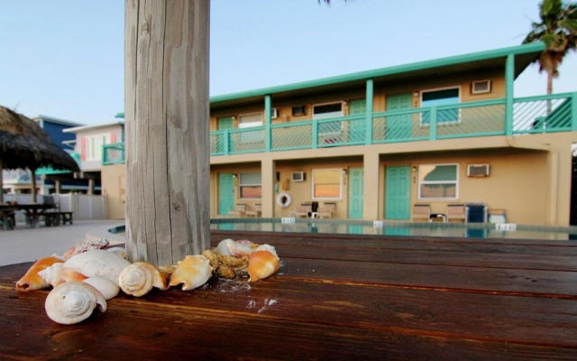 Chateau Condominiums by Teeming Vacation Rentals