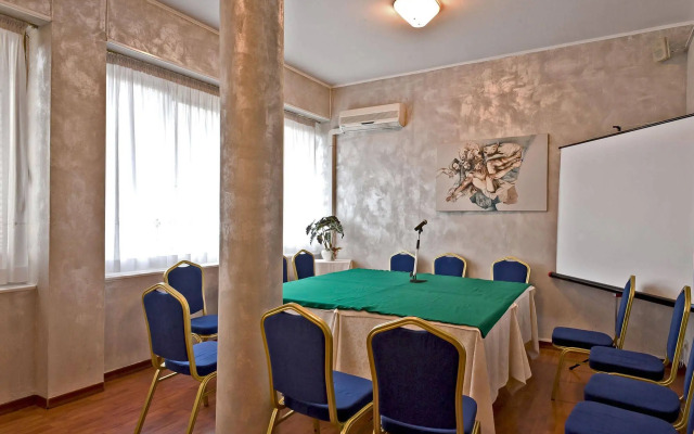 Sam Hotel