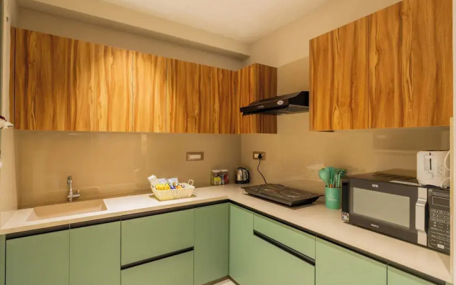 ELIVAAS Kamerios Brisa 1BHK with Jacuzzi