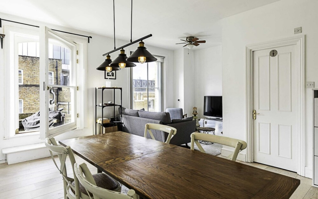 Converted Brewery Apartment With Terrace