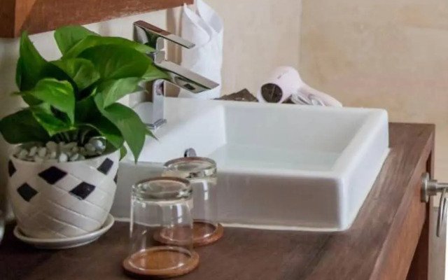 La Residence Suites