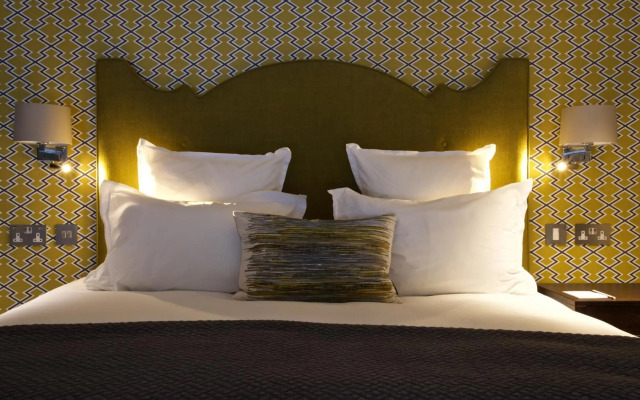 54 Queens Gate Hotel