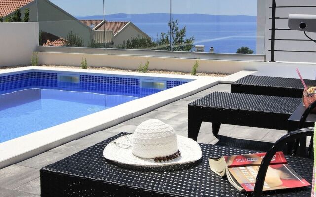 Villa Navis