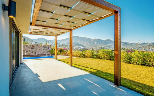 Tranquil Yalıkavak Retreat: Private Pool, Sea Views & Family Paradise