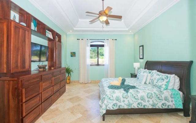 Keyhole Bay Condo 10 1 Bedroom Condo by RedAwning