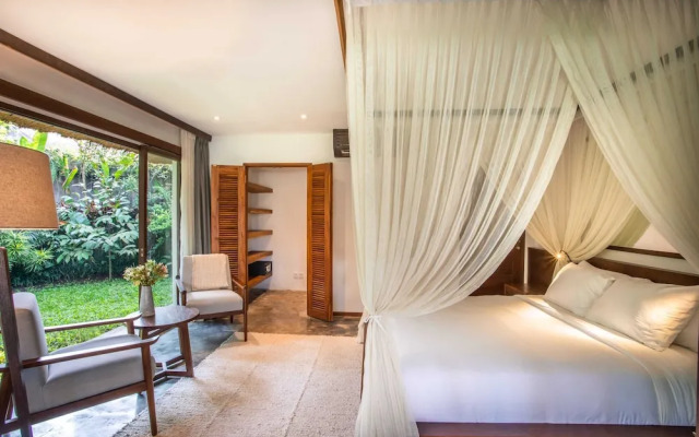 Luxury Jungle Villa, 3 BR, Ubud With Staff