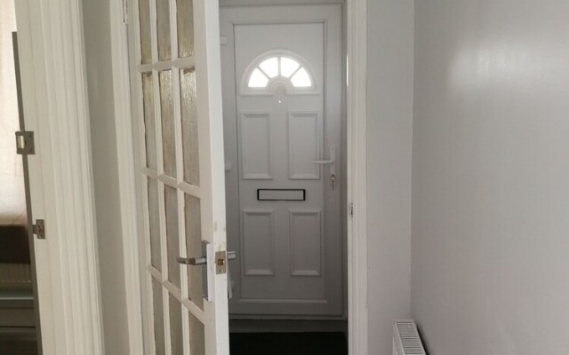 Bluewater House - Immaculate 4-bed in Greenhithe