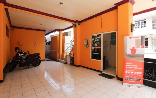 RedDoorz near Sarangan Lake