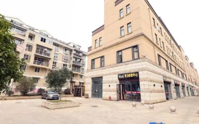 Qingmu Select Hotel (Nanjing Gaochun Subway Station Zhenxing Road)