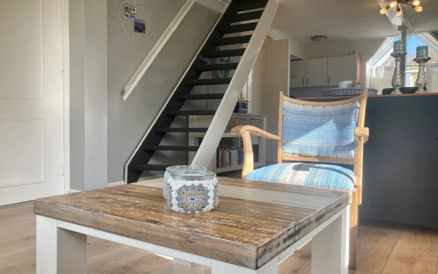 Spacious 6-person Holiday Home Dijkrose Close to the Lauwersmeer