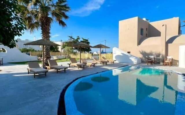 Santorini Villatzio Suites