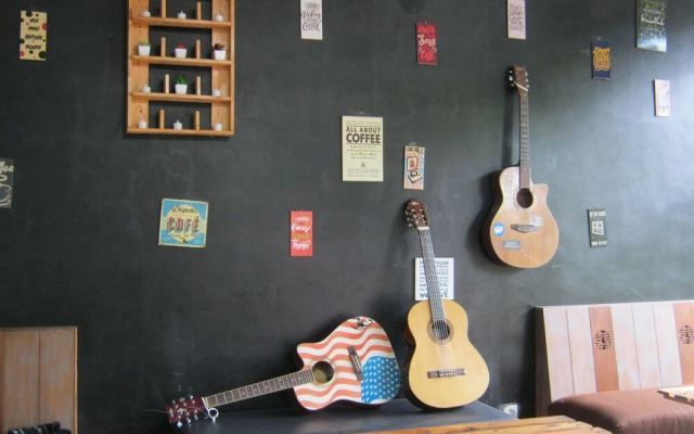 AQILAKOST n CAFE Gadog Puncak