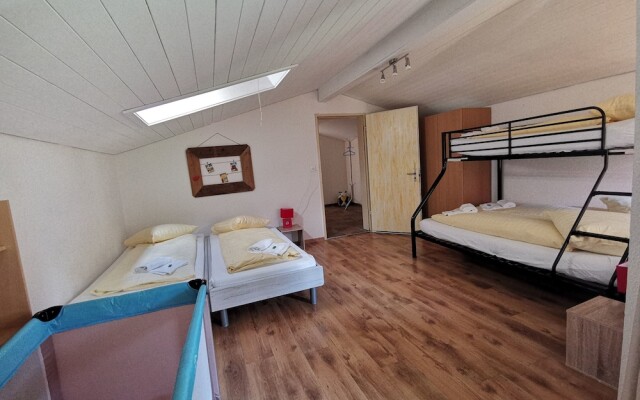 DownTown Apartments - RiverTown House