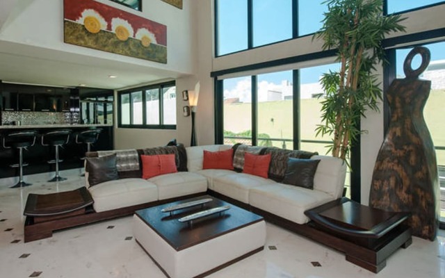 Lotus-7 by Playa District