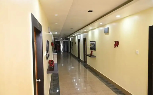 Goroomgo Hotel Coral Suites Puri