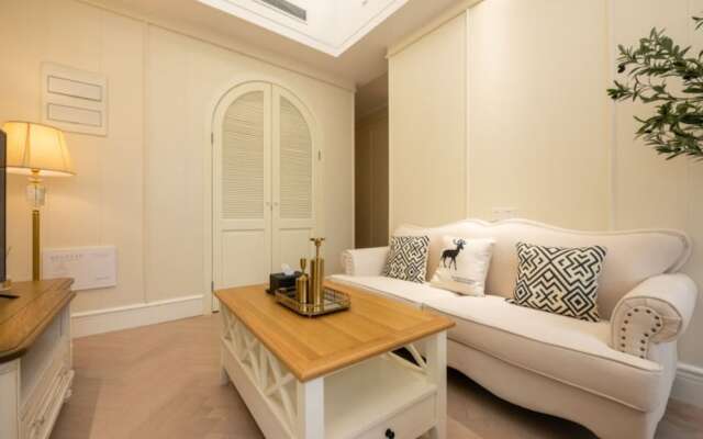 Hidden Residence- No.2 on the Bund