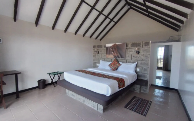 Outback Kenya Lodge