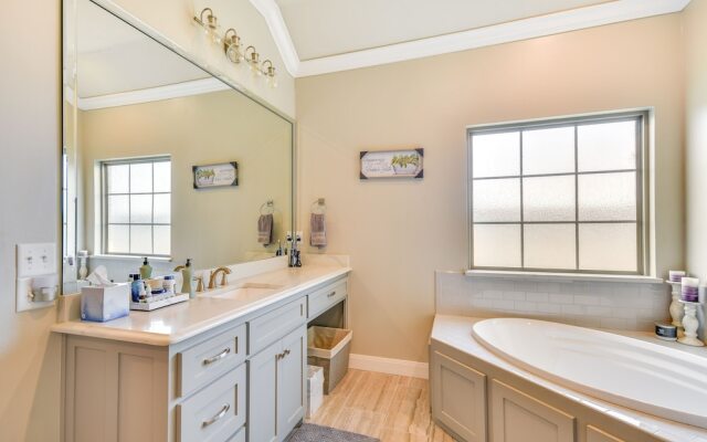 Wfh-friendly Amarillo Home w/ Furnished Patio!