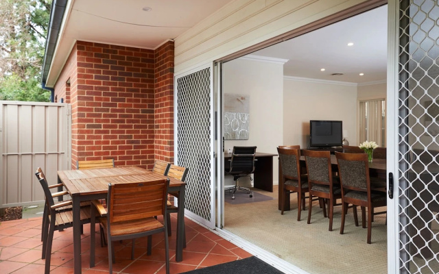 Best Western Charles Sturt Suites & Apartments