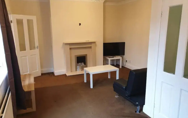 South Shield's Emerald 2 Bed Apartment