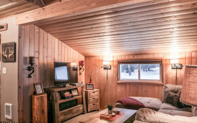 Camp David 1 Bedroom Home by NW Comfy Cabins - фото 4