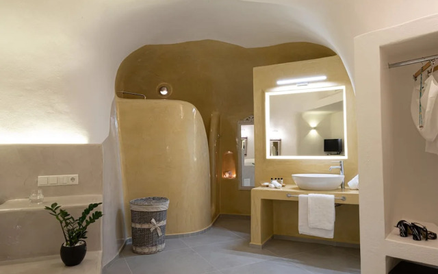 Santoterra Antigua Suites