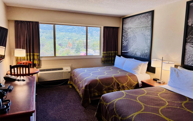 Super 8 by Wyndham Castlegar BC