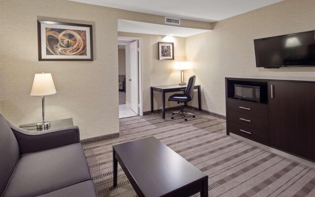 Best Western Pasadena Royale Inn & Suites