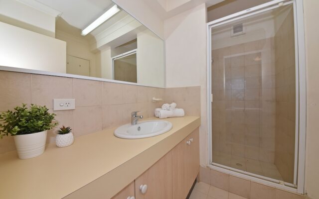 East Perth 2 x 1 Trendy Apartment