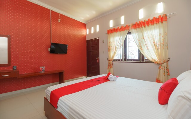 RedDoorz Syariah near UISU Medan