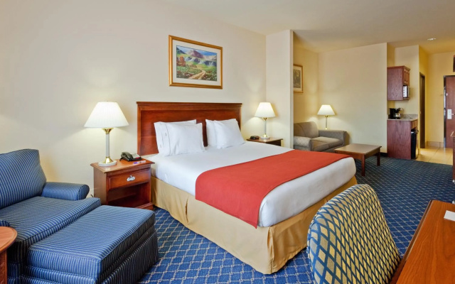 Holiday Inn Express Hotel & Suites Paragould by IHG