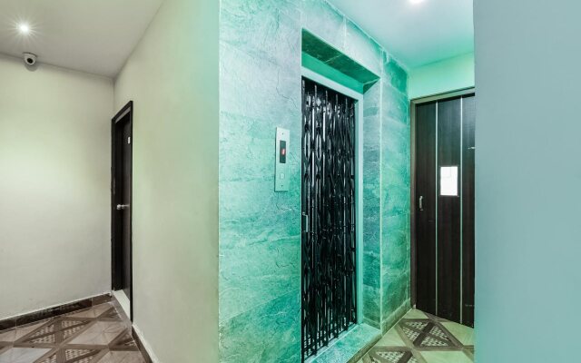 B Hotel by OYO Rooms
