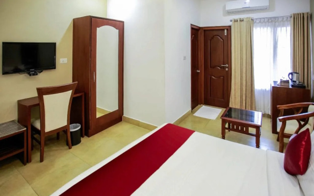 OYO 26692 Alankar Elite Inns