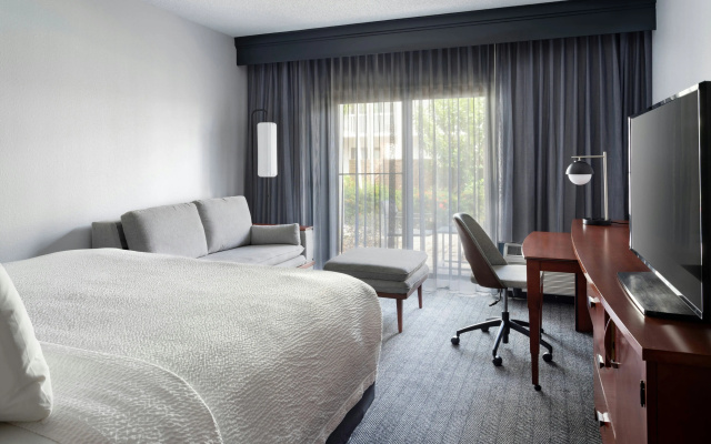 Courtyard by Marriott West Palm Beach