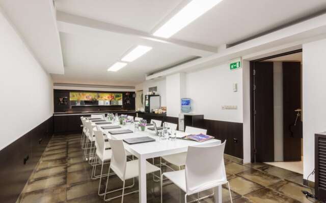 City Boutique Hotel
