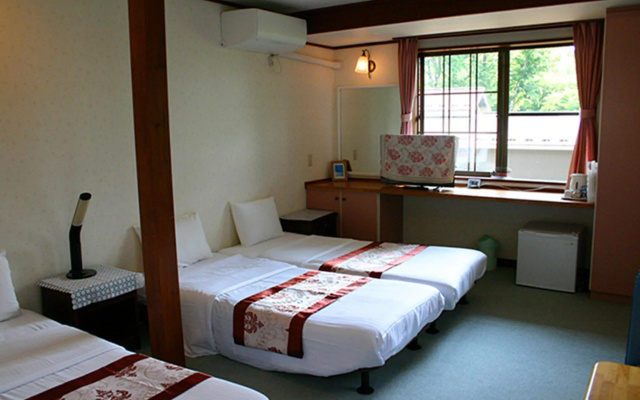 Pension Marie – Guest Rooms – Yamanakako