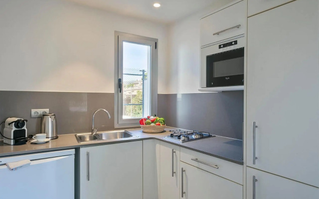Castellmar Apartments