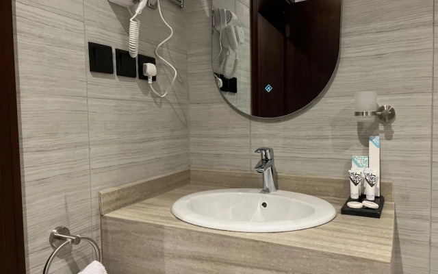 Enala Hotel Umluj