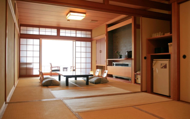 Awaji Island Uzushio Onsen Umemaru