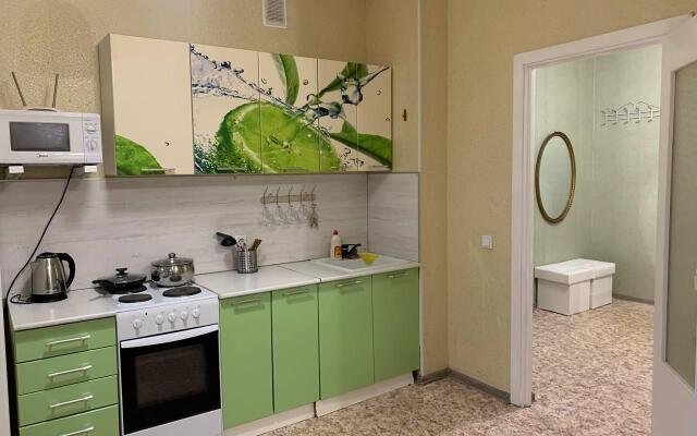 Апартаменты на улице Комарова 8