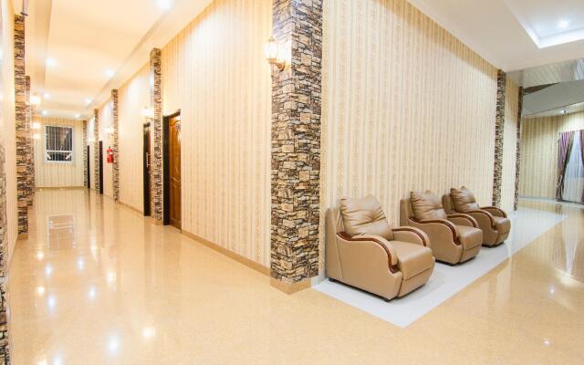 Capital O 540 Esther Hotel