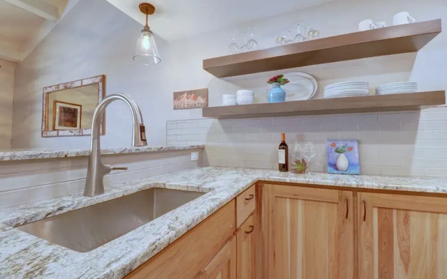 Peregrine Lodge-Remodeled Kitchen-Steps to Super Bee Lift - PG309 by RedAwning