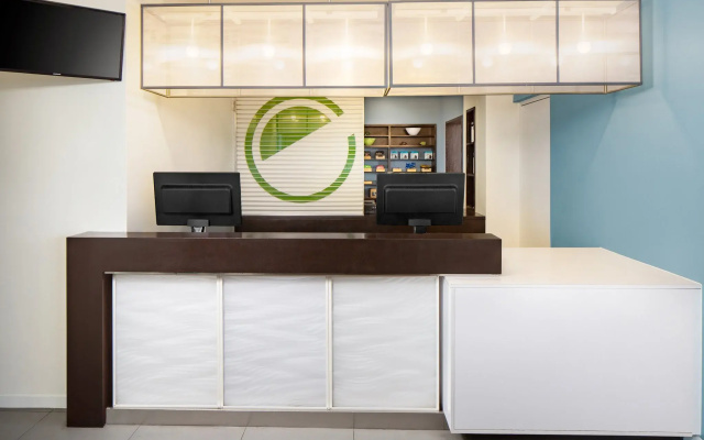 Element Miami International Airport