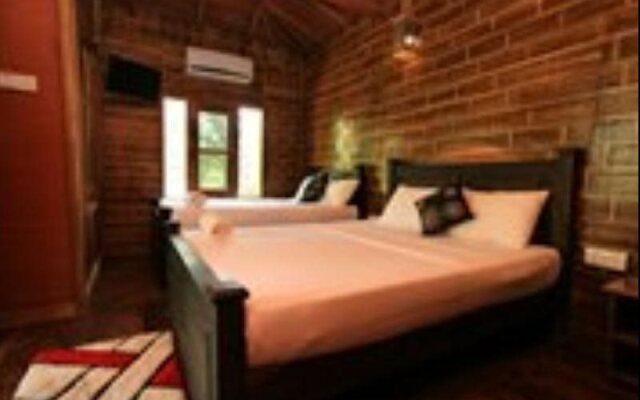 Mutu Village treehouse tourist board approved bungalow