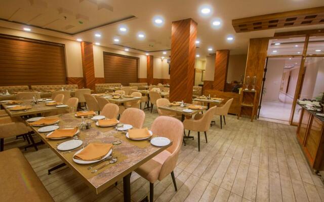 Shivaay Morex A Vegetarian Hotel