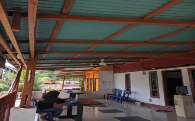 EXPRESS O 91702 Mandeh Homestay Syariah Near Bank Nagari PT Bank Pembangunan Daerah (BPD) Sumbar Cabang Painan