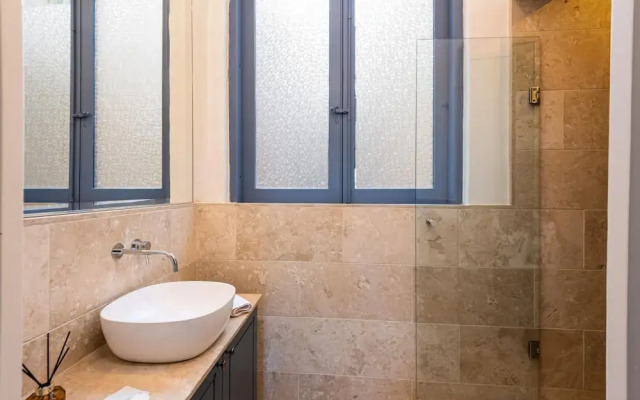 Luxury 2BR Valletta Apartment - Square Sea View
